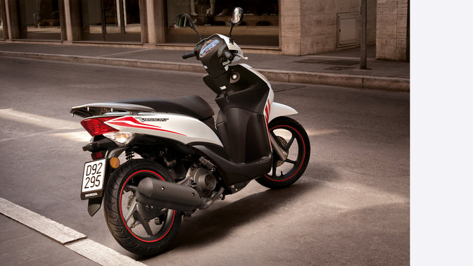 Honda vision 50 scooter review #2