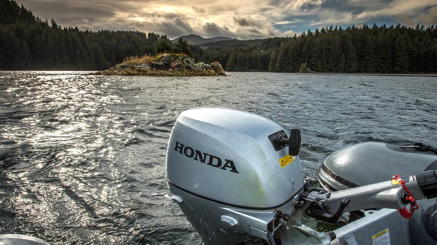 Male on a Honwave boat with a Honda BF engine. 