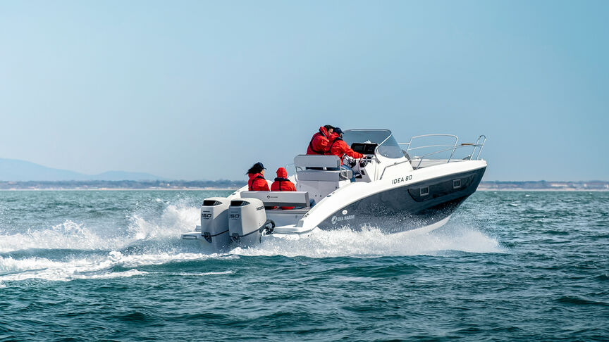 Rear view of boat with Honda BF350 engine. 