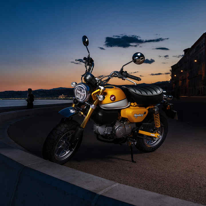 125cc Motorbikes Range Fuel Efficient Bikes Honda Uk