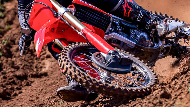 CRF250R redesigned 49mm Showa USD Forks