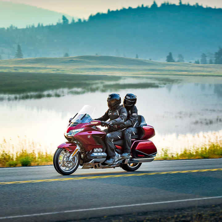 goldwing dealers