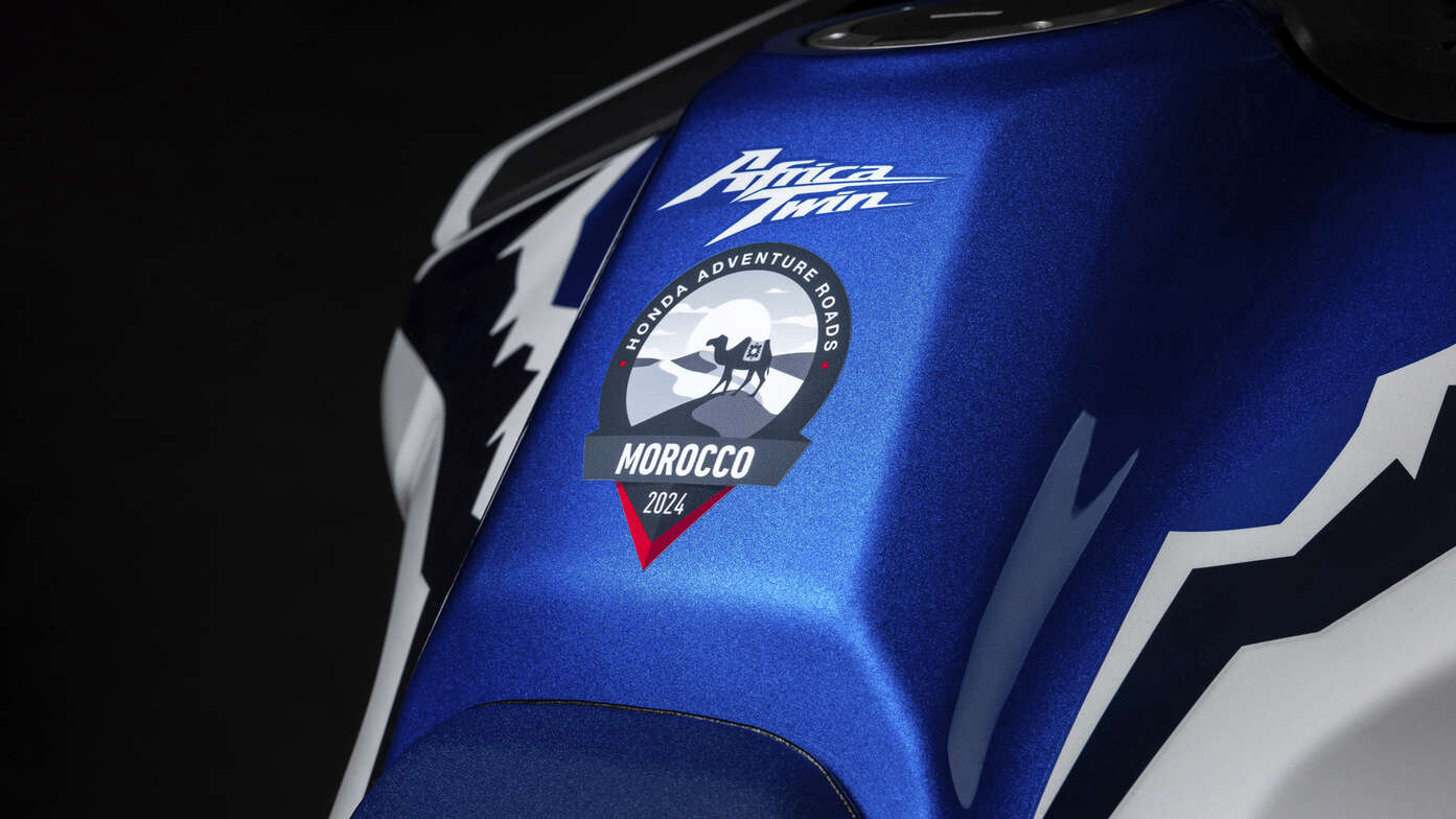 Africa Twin Adventure Roads Edition - Tank Logo