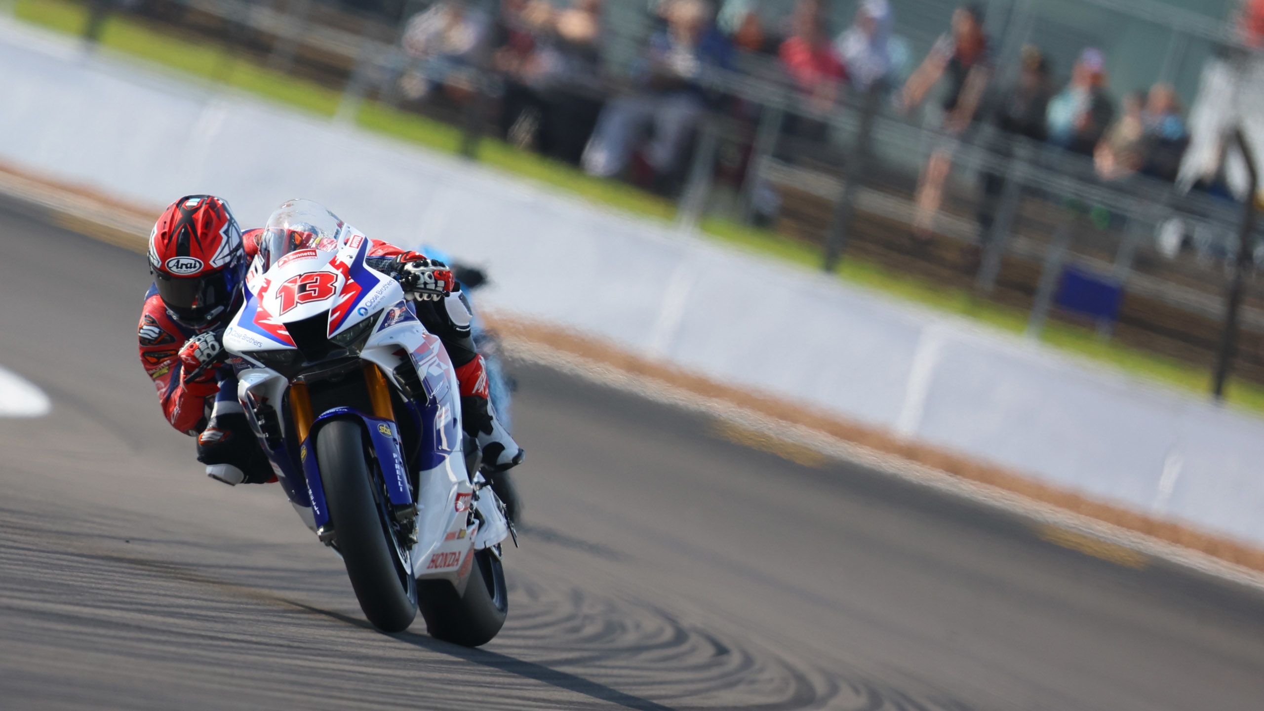 CATACLEAN FORM NEW PARTNERSHIP WITH BENNETTS BRITISH SUPERBIKE